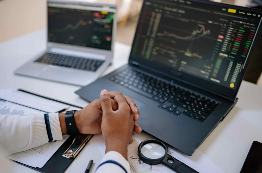 635db3f7c8f1b29a2ca1ecfb_in ce actiuni sa investesti Creșterea taxelor pe investiții bursiere: Măsuri fiscale controversate susținute de partidele pro-europene