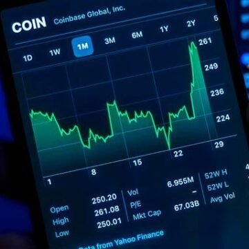 Blog_Horizontal_8b3043ee34 Investitorii primesc dividende de 6,5 miliarde de lei, însă incertitudinile fiscale temperează optimismul bursier