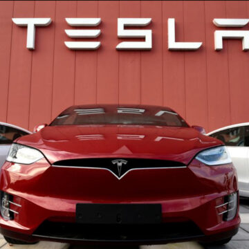 Tesla construiește cea mai mare centrală energetică cu baterii din China. Investiție de peste 550 de milioane de dolari în Shanghai