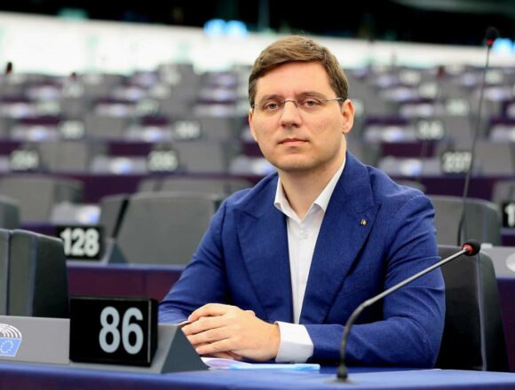 Victor Negrescu cere un restart digital pentru România: digitalizarea și securitatea cibernetică, urgențe naționale