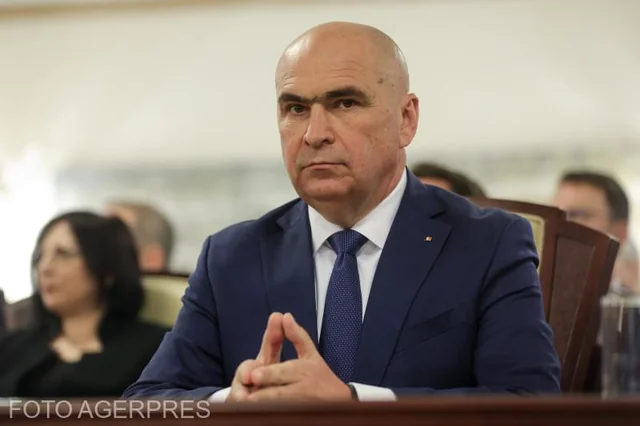 reacție-rapidă-cartea-de-pe-noptiera-lui-ilie-bolojan-v0-iEqLM1_lIubA97KzfjUK7wYZFodmn8QCV8nu1RRxVtc Noul guvern anunță taxe mai mari și reduceri de cheltuieli, dar impactul bugetar rămâne neclar