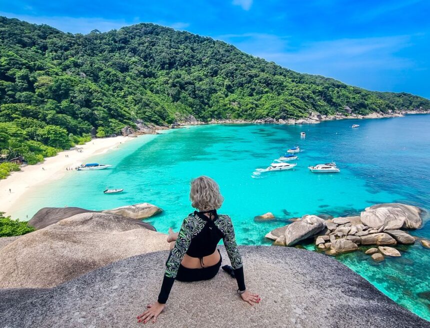 Thailanda-unde-sa-mergi-in-vacanta-de-iarna-la-plaja Vacanțele în străinătate rămân un „lux intangibil”: românii cheltuie tot mai mult în afara țării