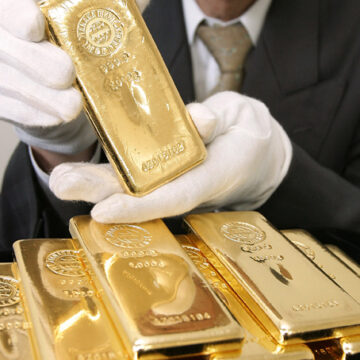 Aurul atinge 3.500 USD/uncie, refugiu tot mai căutat în 2025