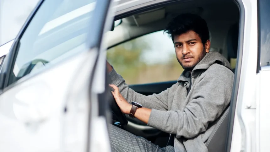 Șoferii din India, tot mai căutați în România. Ce salarii pot câștiga și de ce sunt preferați de companii
