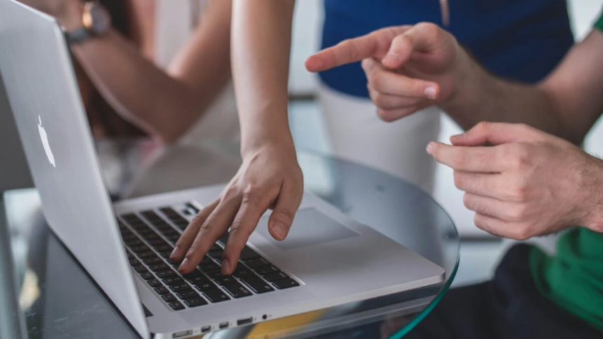 Digitalizarea IMM-urilor – cheia supraviețuirii și creșterii în 2026