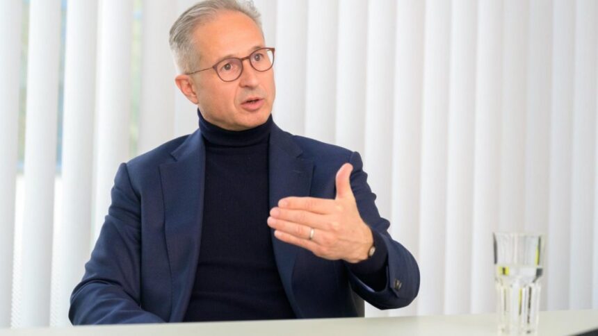 Criza carburanților: OMV sugerează reducerea utilizării autovehiculelor