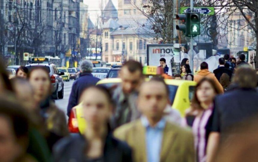 Puterea de cumpărare a românilor continuă să scadă în 2026