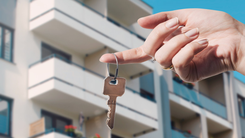 Nzg5NmVkMjJlOWZjMGRiZTU2ZDU5ZWM1YTU1NTlmNzA=.thumb Cumpărătorii încă așteaptă scăderea prețurilor, dar piața imobiliară merge în direcția opusă